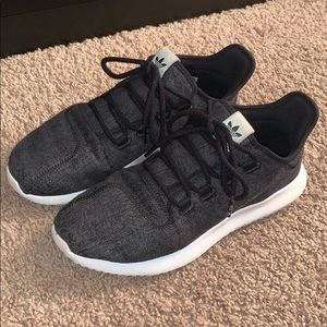 Adidas Tubular shoes